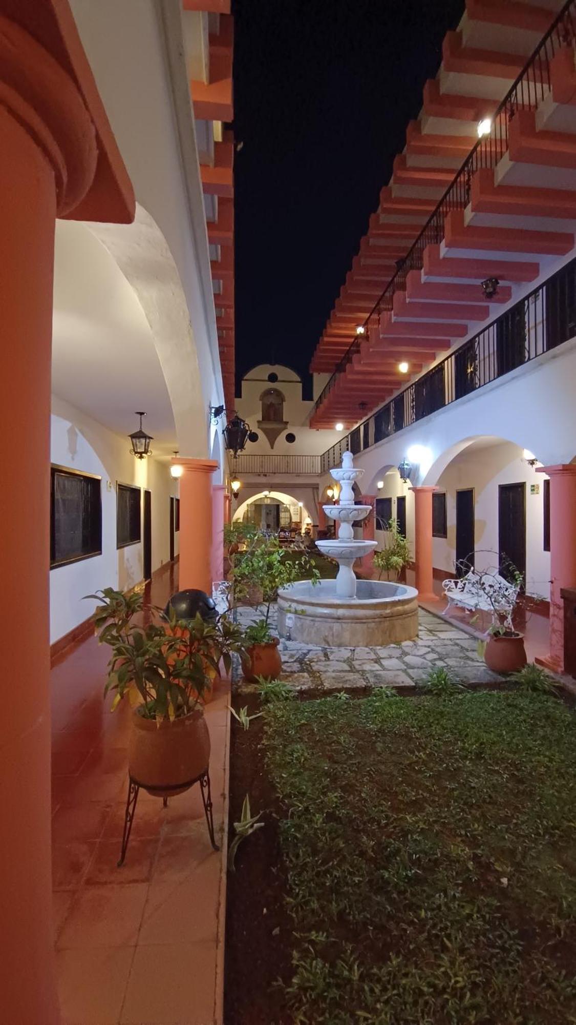 Hotel Zaci Βαγιαδολίδ Εξωτερικό φωτογραφία