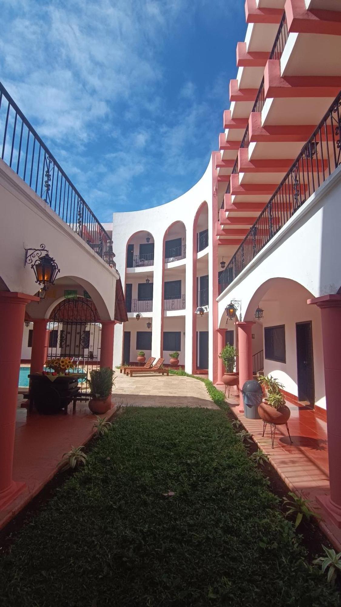 Hotel Zaci Βαγιαδολίδ Εξωτερικό φωτογραφία